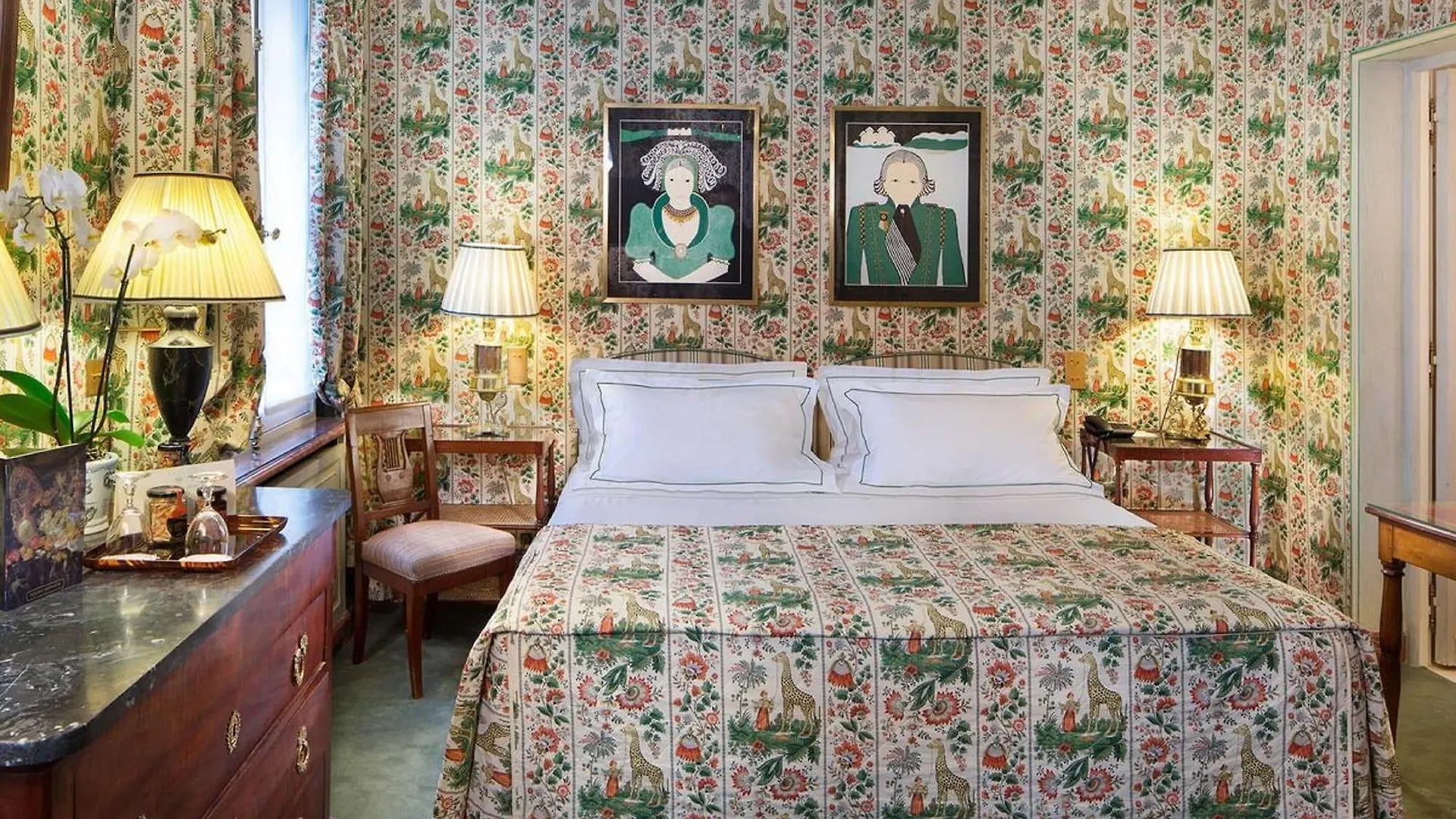 Hotel Duc De St-simon 4*
