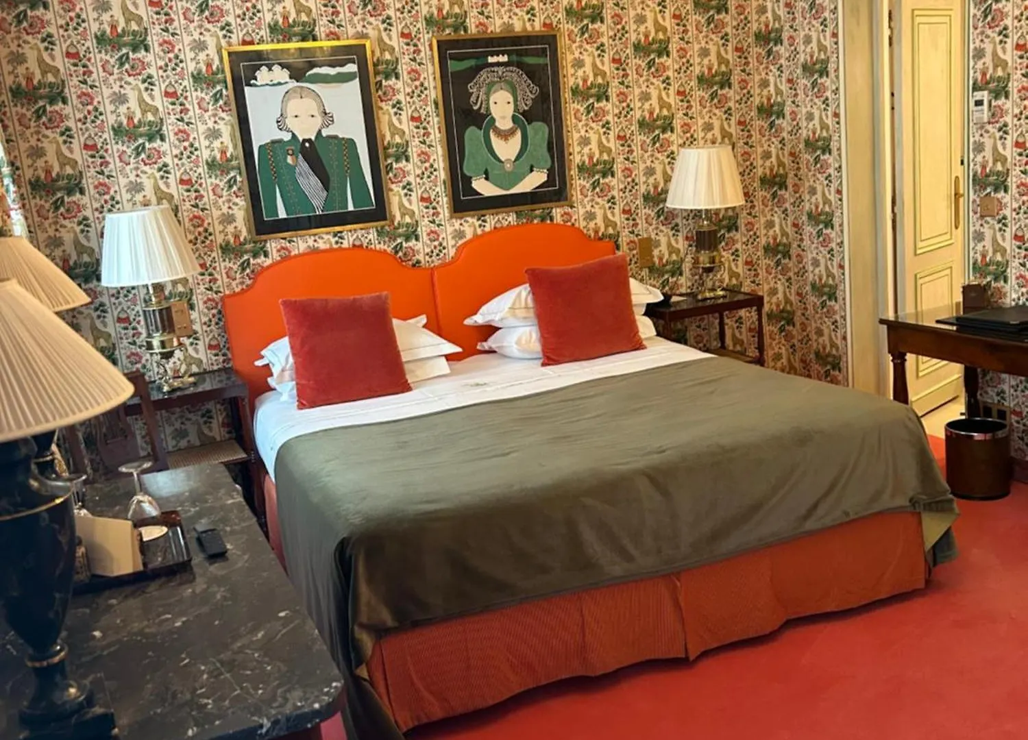 Hotel Duc De St-simon 4*