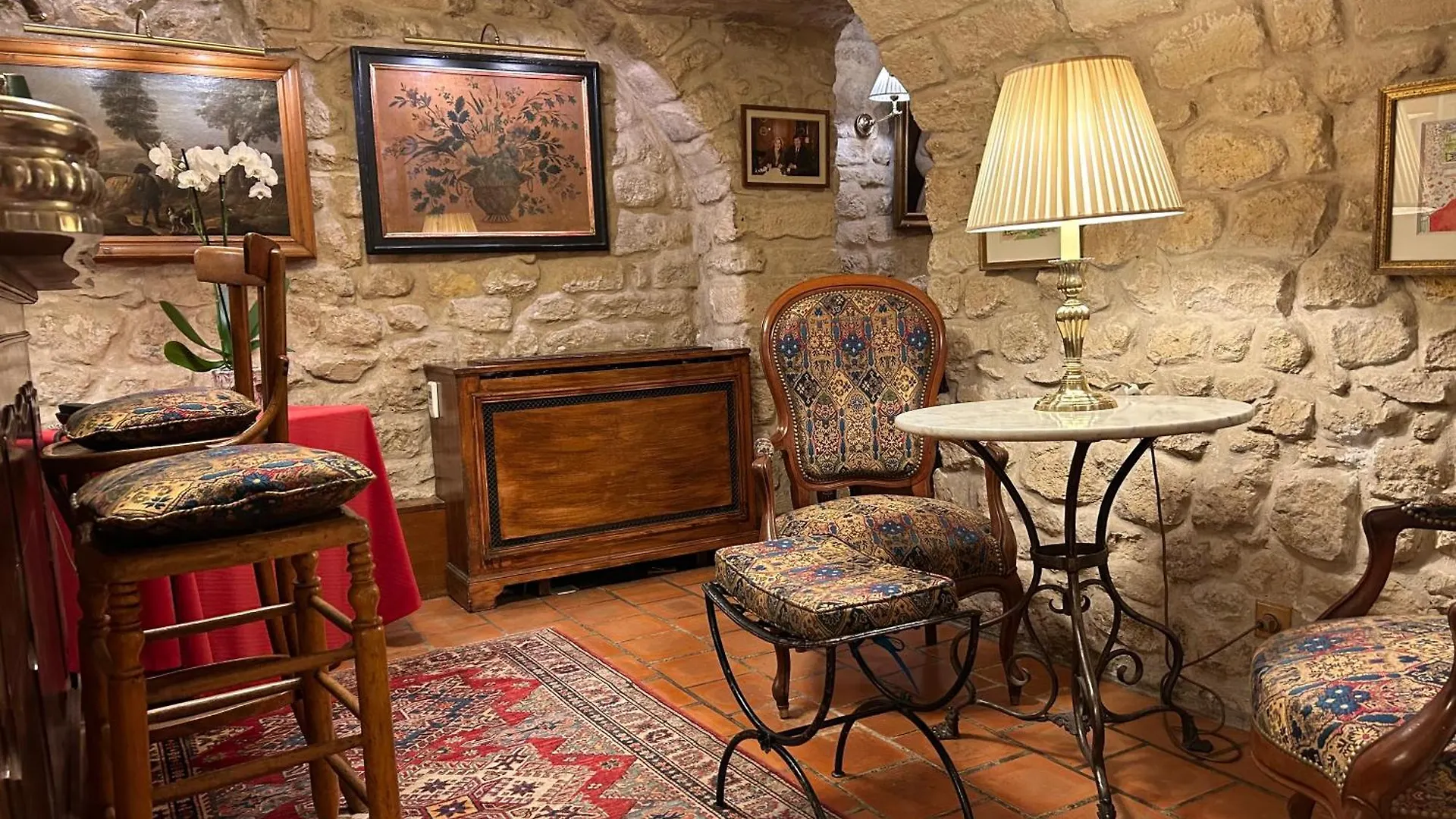Duc De St-simon 4* Paris